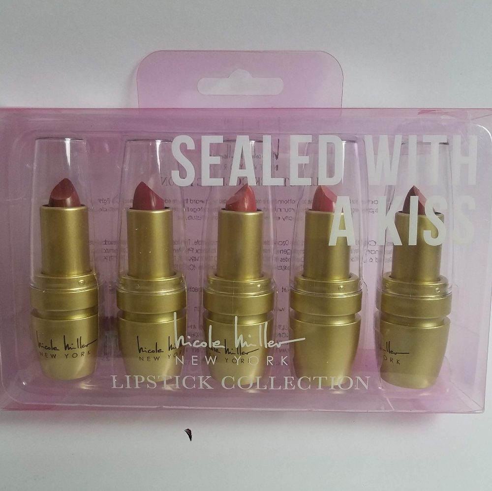Nicole Miller  lipstick collection